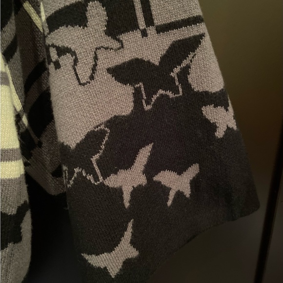 Black & Grey Checked Jacket - Picture 6 of 7